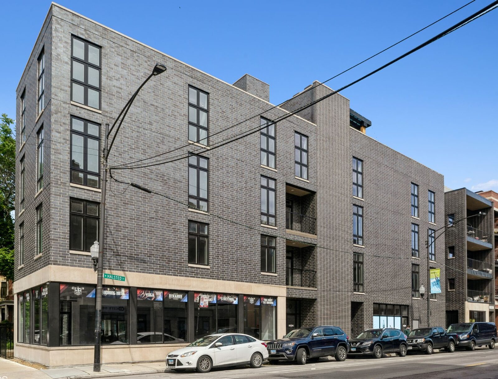 2500 N Halsted — 11-unit mixed-use rental property in Lincoln Park