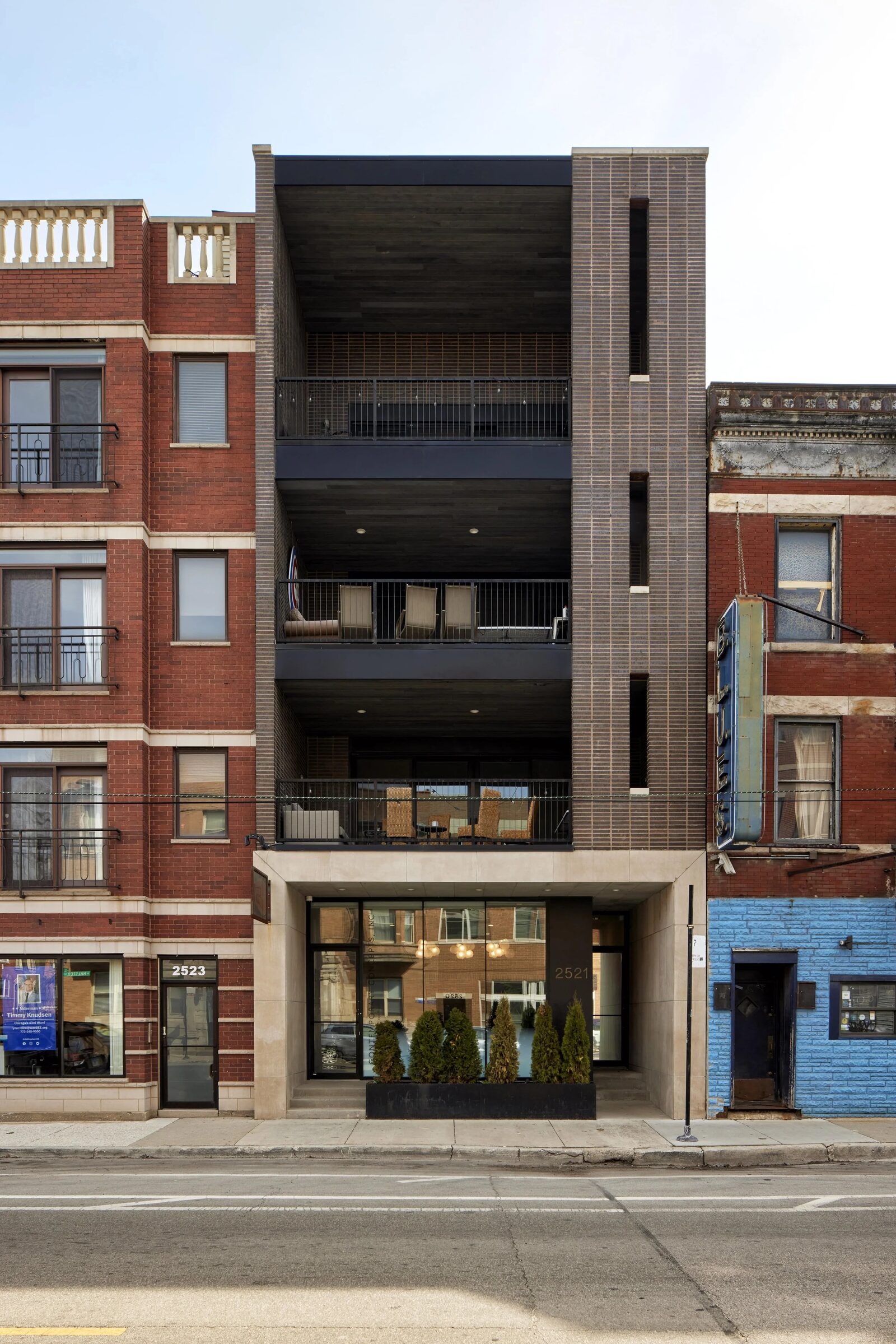 2521 N Halsted — 3-unit mixed-use rental property in Lincoln Park