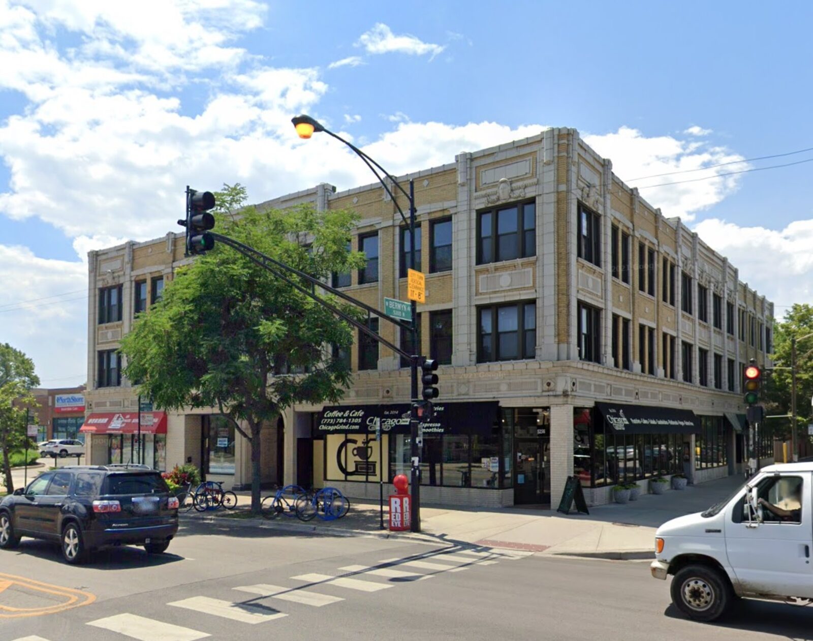 The Davis at 5250–58 N Broadway — historic mixed-use redevelopment in Edgewater